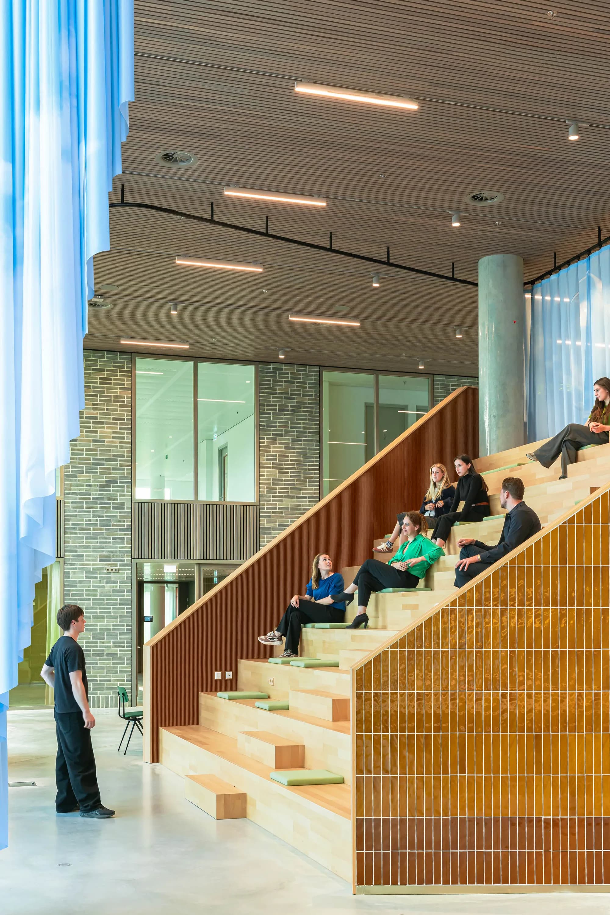 5tracks-architectuur-tribunetrap