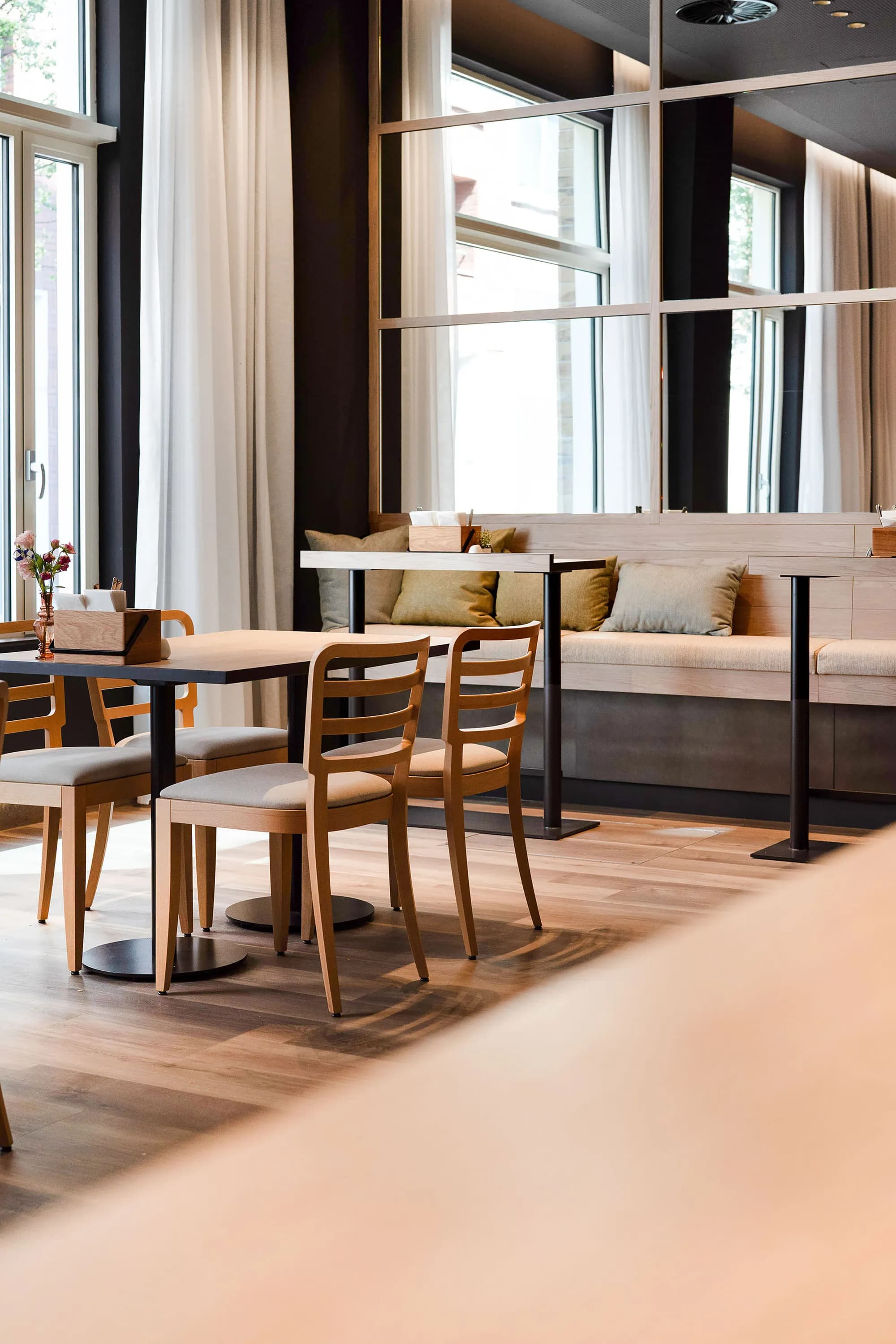 vigo octagon leiden intercity hotel interieur 3